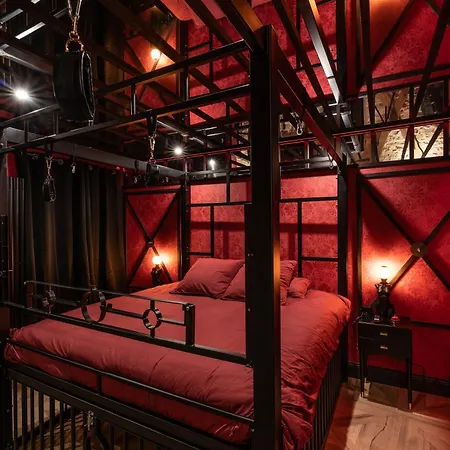 Loveroom Le Donjon * Anse